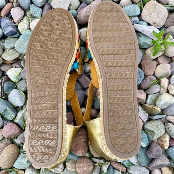Women’s Huarache Shoes/Sandals. Shimmering Gold with Colorful Leather Sides. - Picture 2 of 9